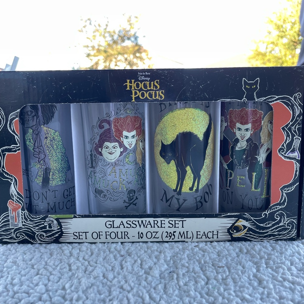 New Disney’s Hocus Pocus Sanderson sisters 10oz drinking glasses